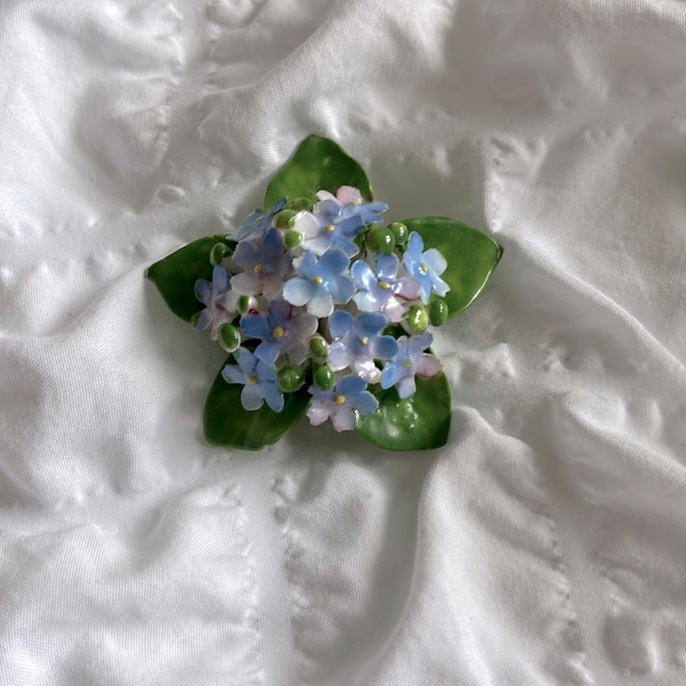 Vintage Staffordshire brooch